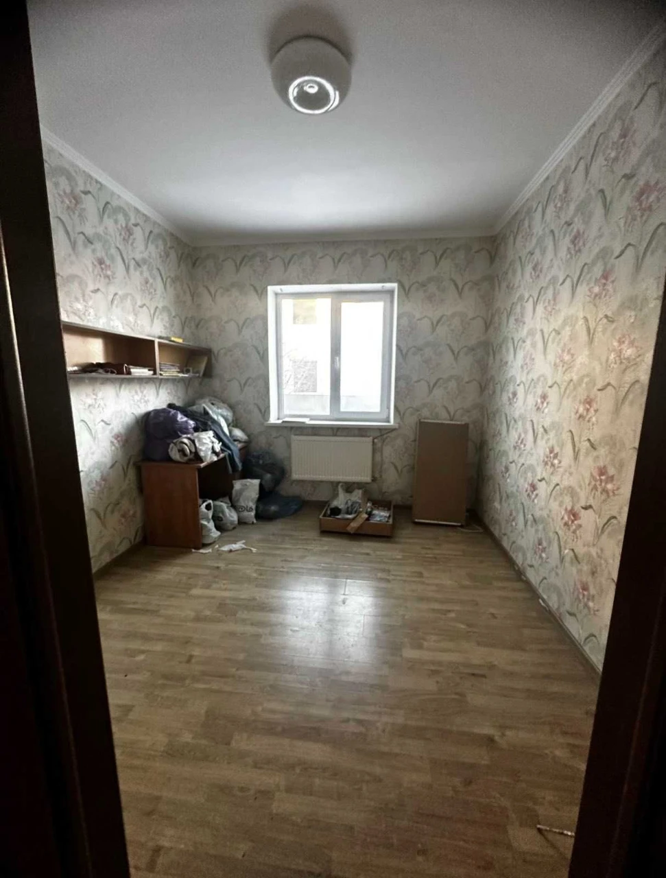 House for Sale - 160 Sqm, 8 Acres, Gas