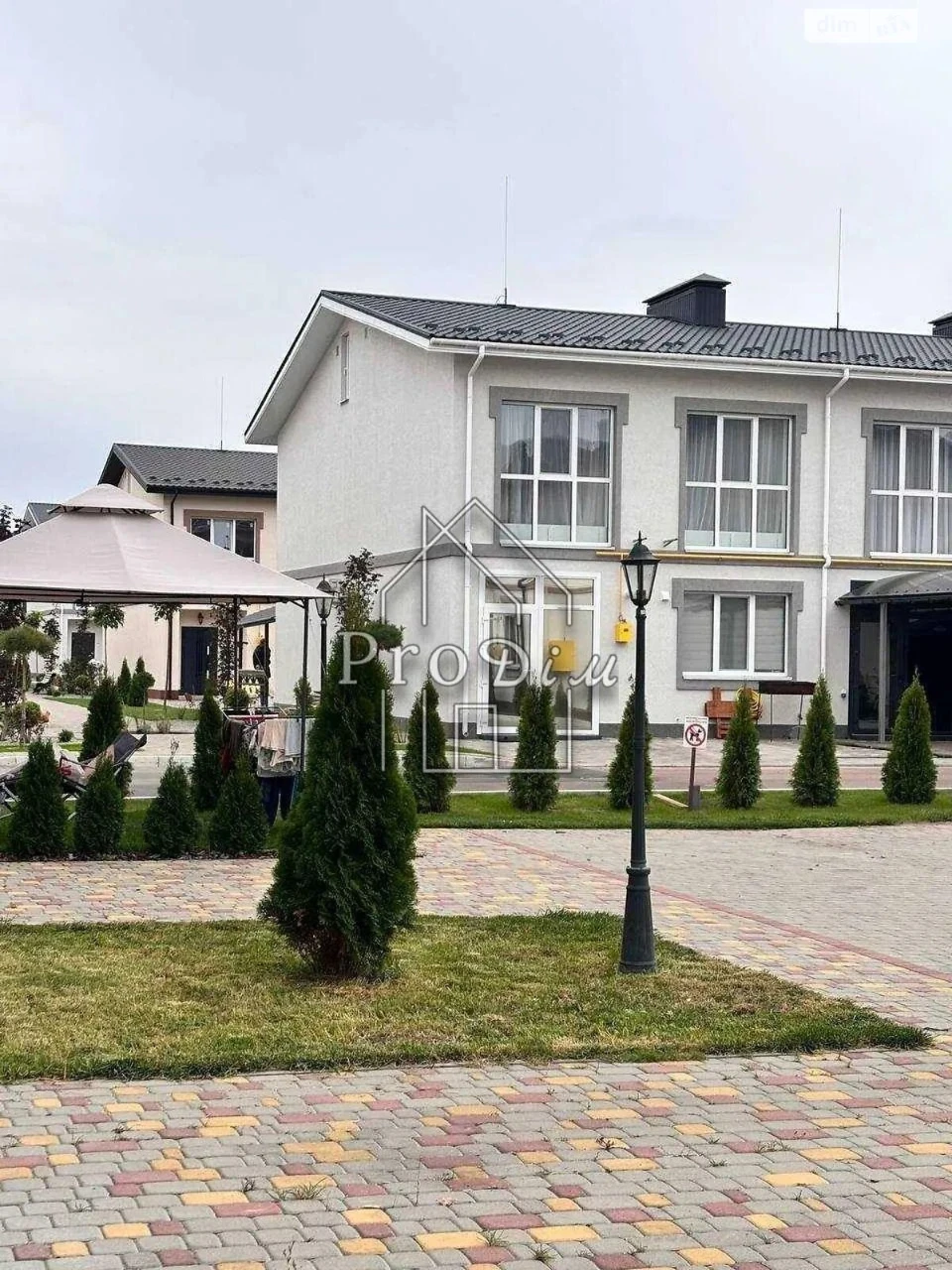 Продаж Таунхаус