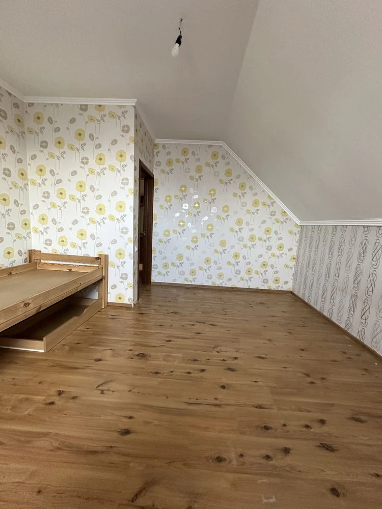 ПРОДАЖ газифікованого Будинку 160 кв.м 8 сот Права сторона м