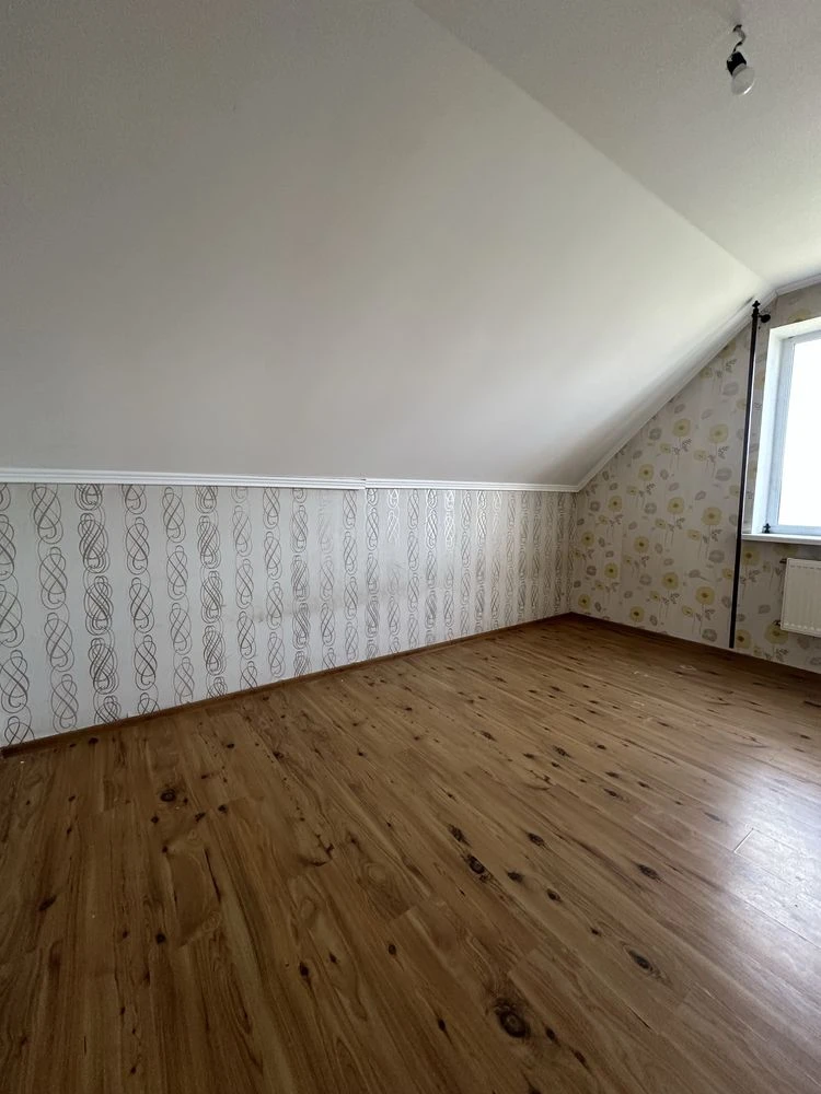 ПРОДАЖ газифікованого Будинку 160 кв.м 8 сот Права сторона м