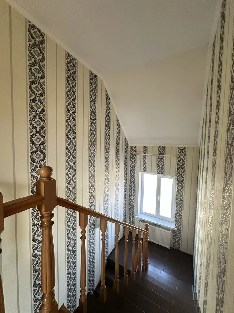 ПРОДАЖ газифікованого Будинку 160 кв.м 8 сот Права сторона м