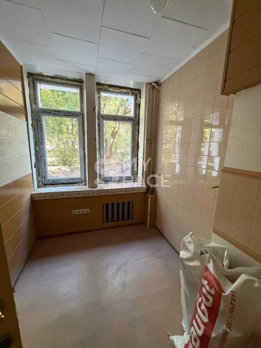 Center! Unique 3k apartment. Shevechenko Park, Skoropadsky