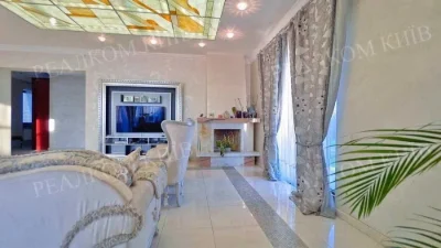 * Home, sweet home!  м. Бориспіль - центр 5 хв.! (25 соток,
