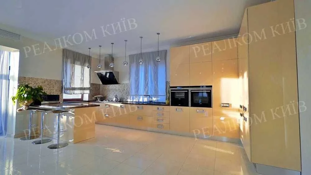 * Home, sweet home!  м. Бориспіль - центр 5 хв.! (25 соток,