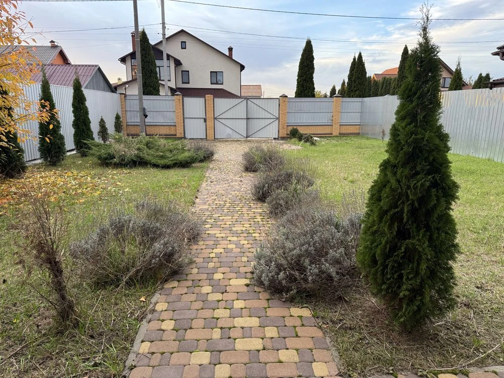 Продаж будинку вул. П. Орлика ( права сторона)