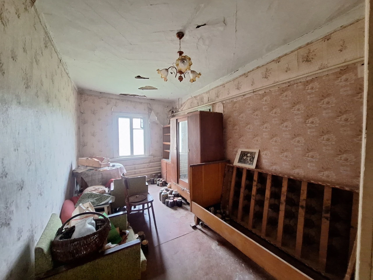 Будинок 90 м+9 с  біля 7 школи міські комунікації м.Бориспіл