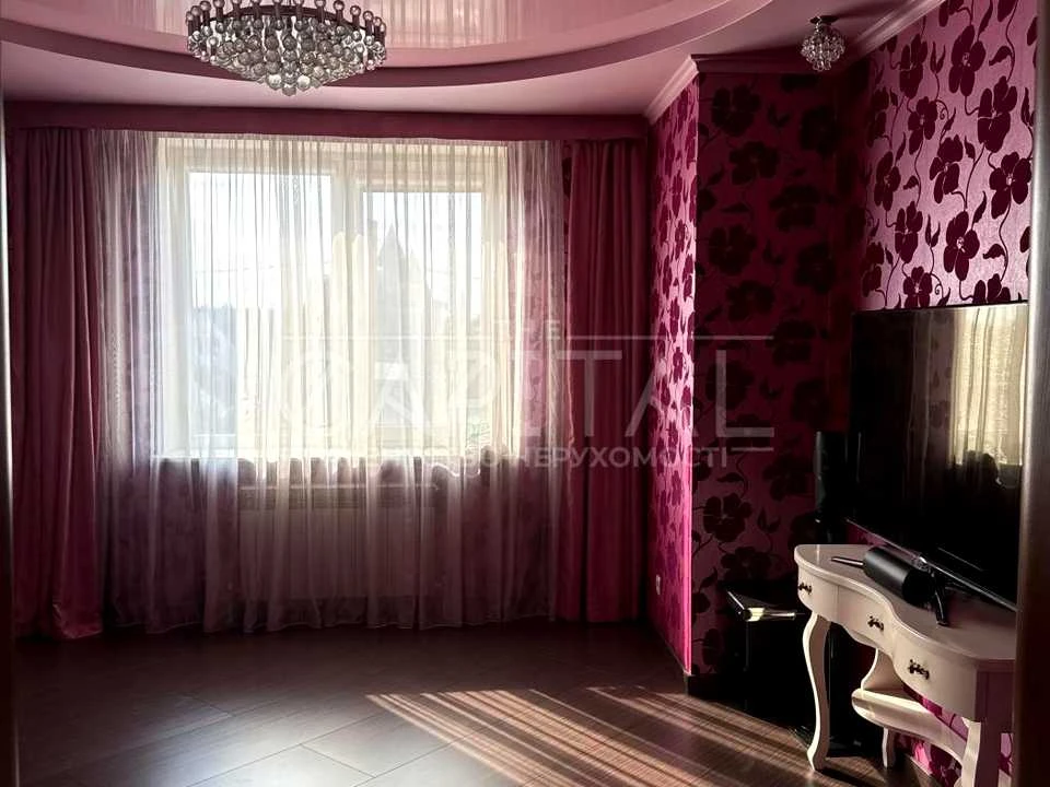Будинок. Бориспіль, Бориспільський
