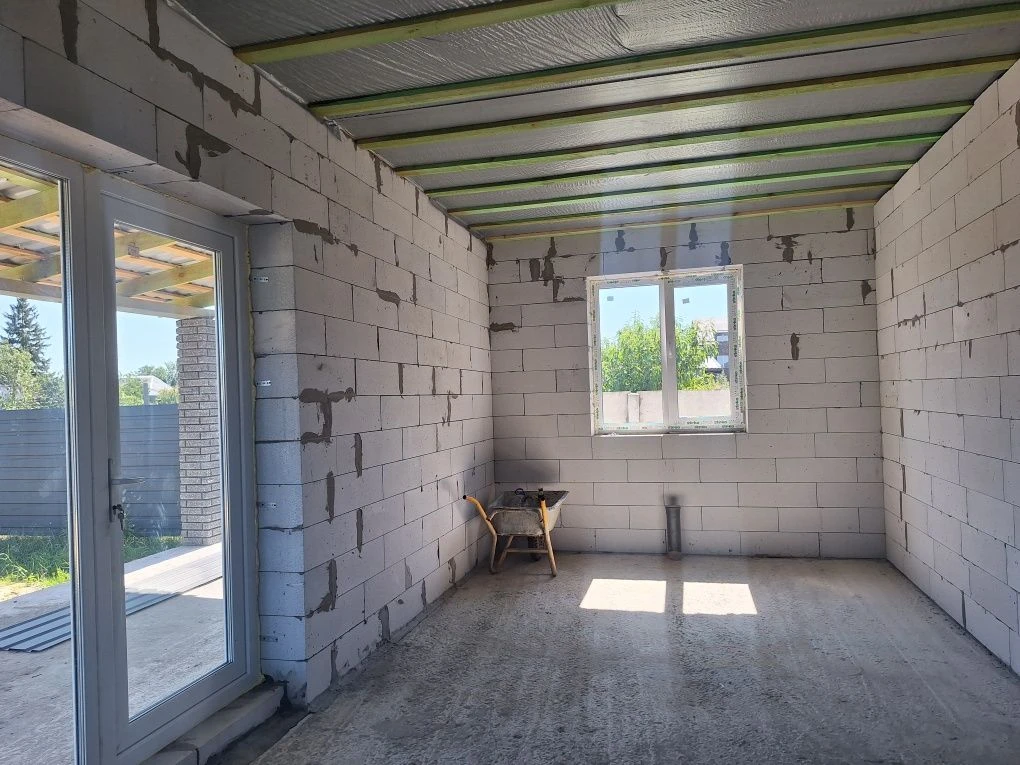 Будинок 98 м з комуникаціями +4 соток м.Бориспіль