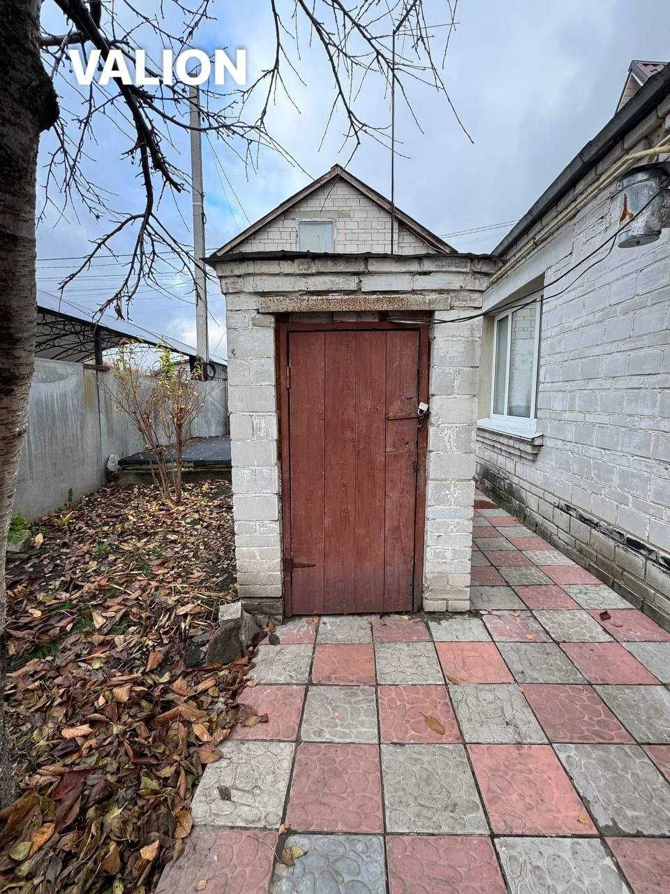 Продаж-Жилий БУДИНОК 219 кв.м на 10 сотках 100м від Київськи