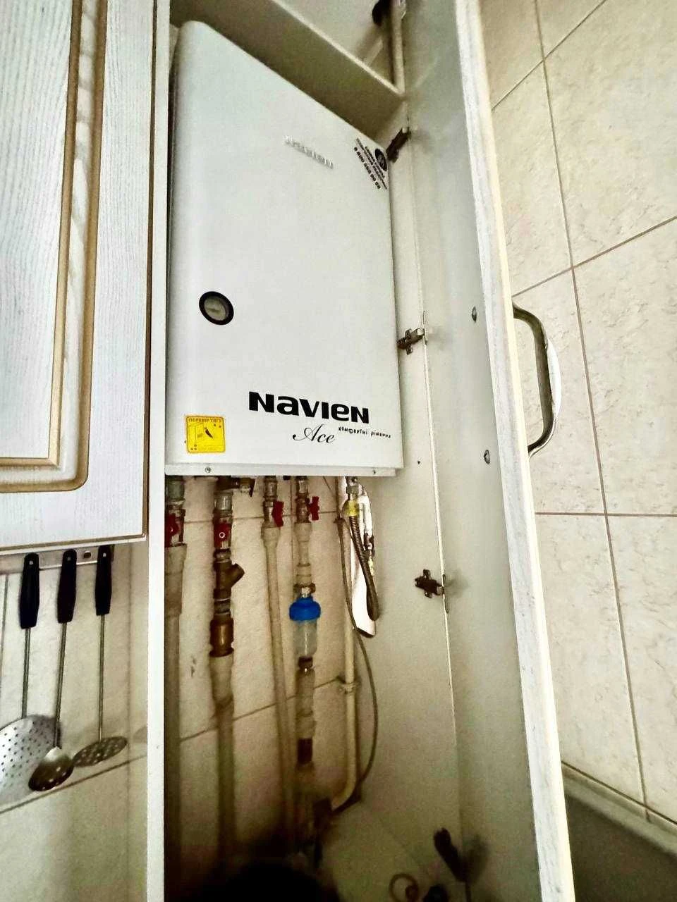 Продаж-Жилий БУДИНОК 219 кв.м на 10 сотках 100м від Київськи