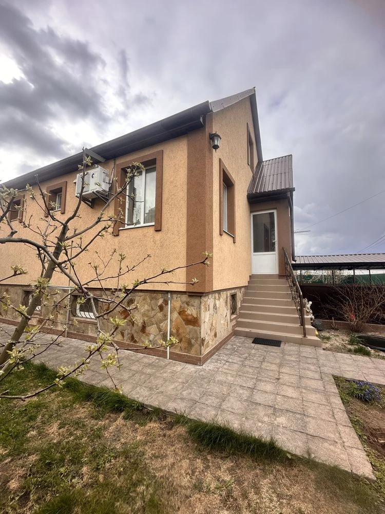 Продам будинок р-н ветлікарні Борисполь