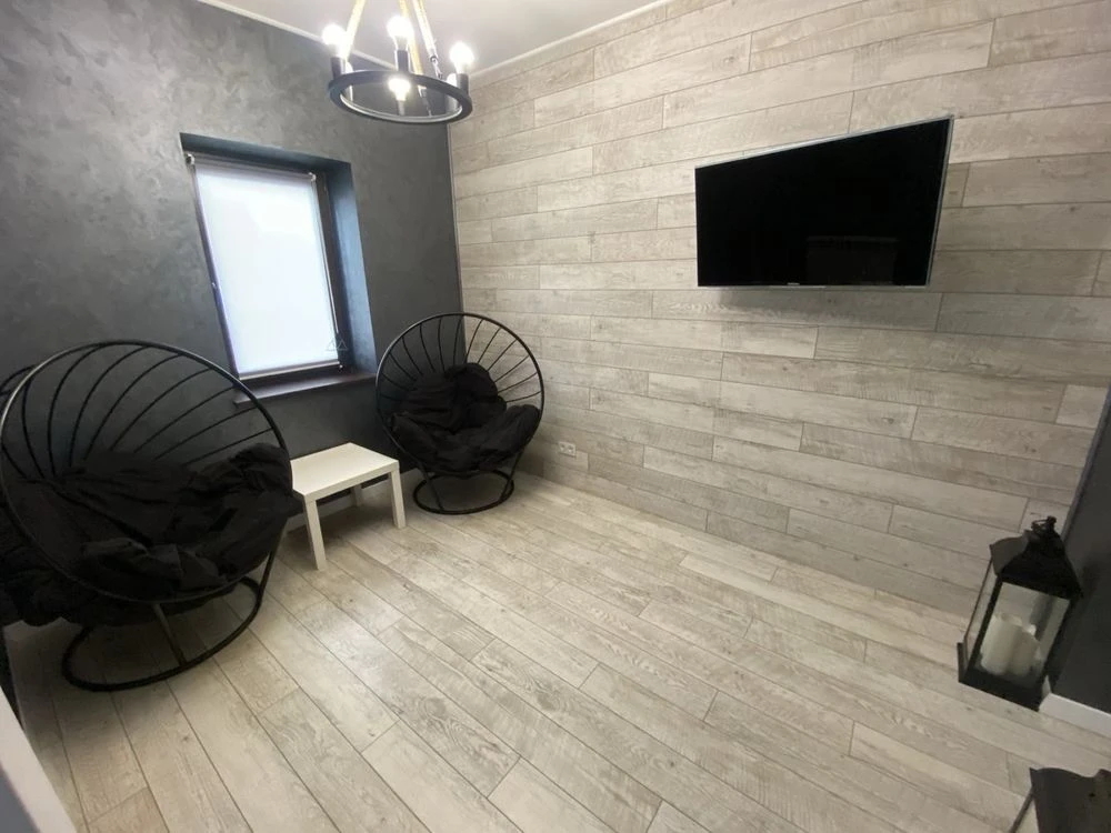 Продаж частини будинку 55м2 з сучасним ремонтом