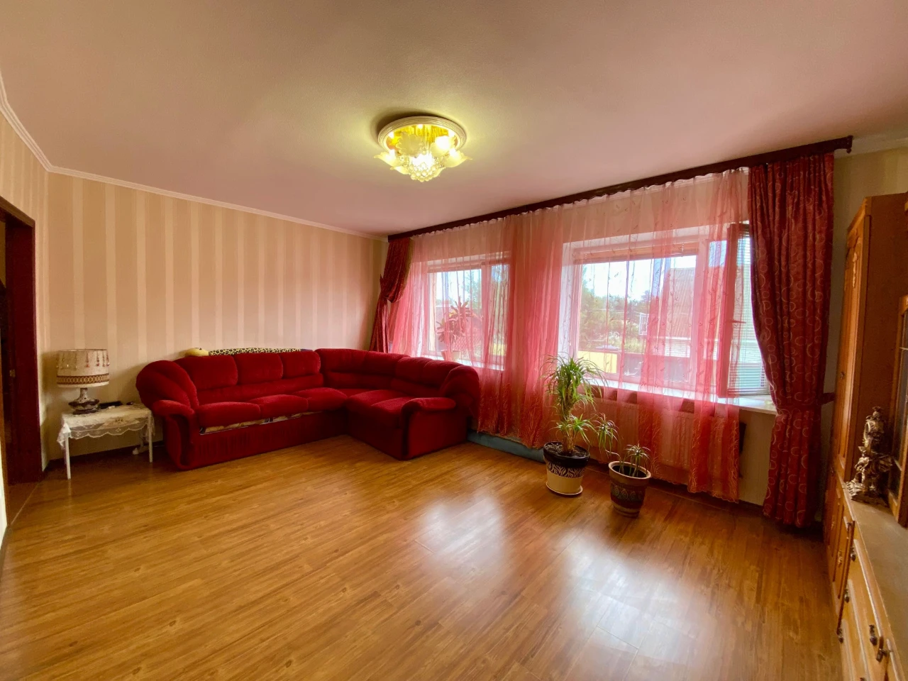 Продаж будинку в Борисполі, вул. Братуся — 322 м² на ділянці