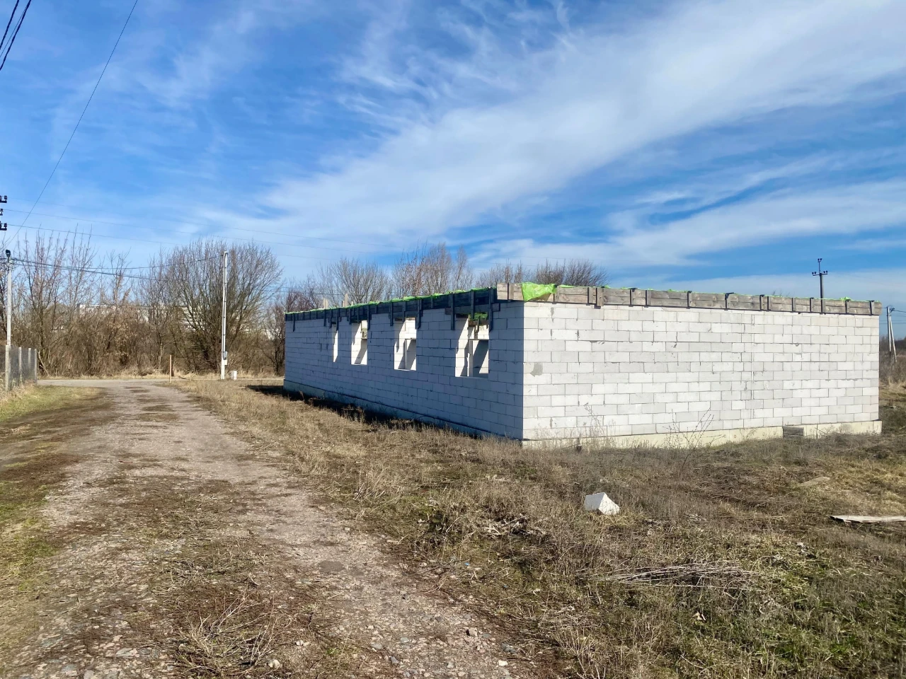 Продам недобудову 150м2+ гараж30м2, 10 соток