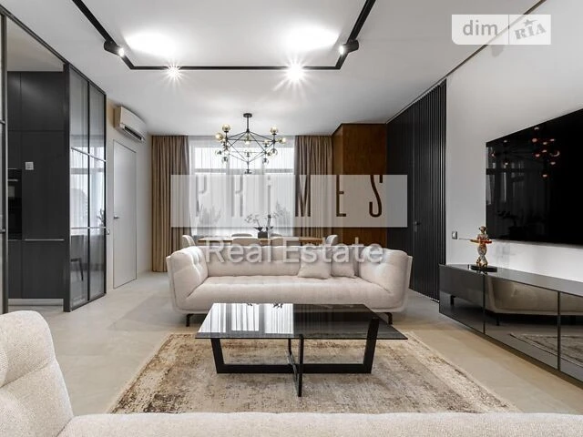 Sale of 3-room apartment 120 sq. m. on Andriy Verkhoglyada St. 17 •