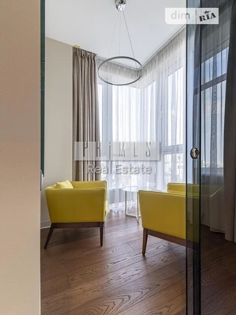 Sale of 3-room apartment 120 sq. m. on Andriy Verkhoglyada St. 17 •