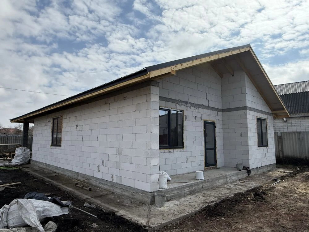 Продаж будинку права сторона міста  від забудовника