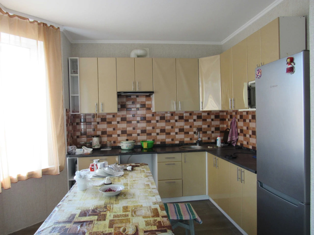 Продам 2-поверховий будинок (150,9м2) або 1/2 будинку з гара