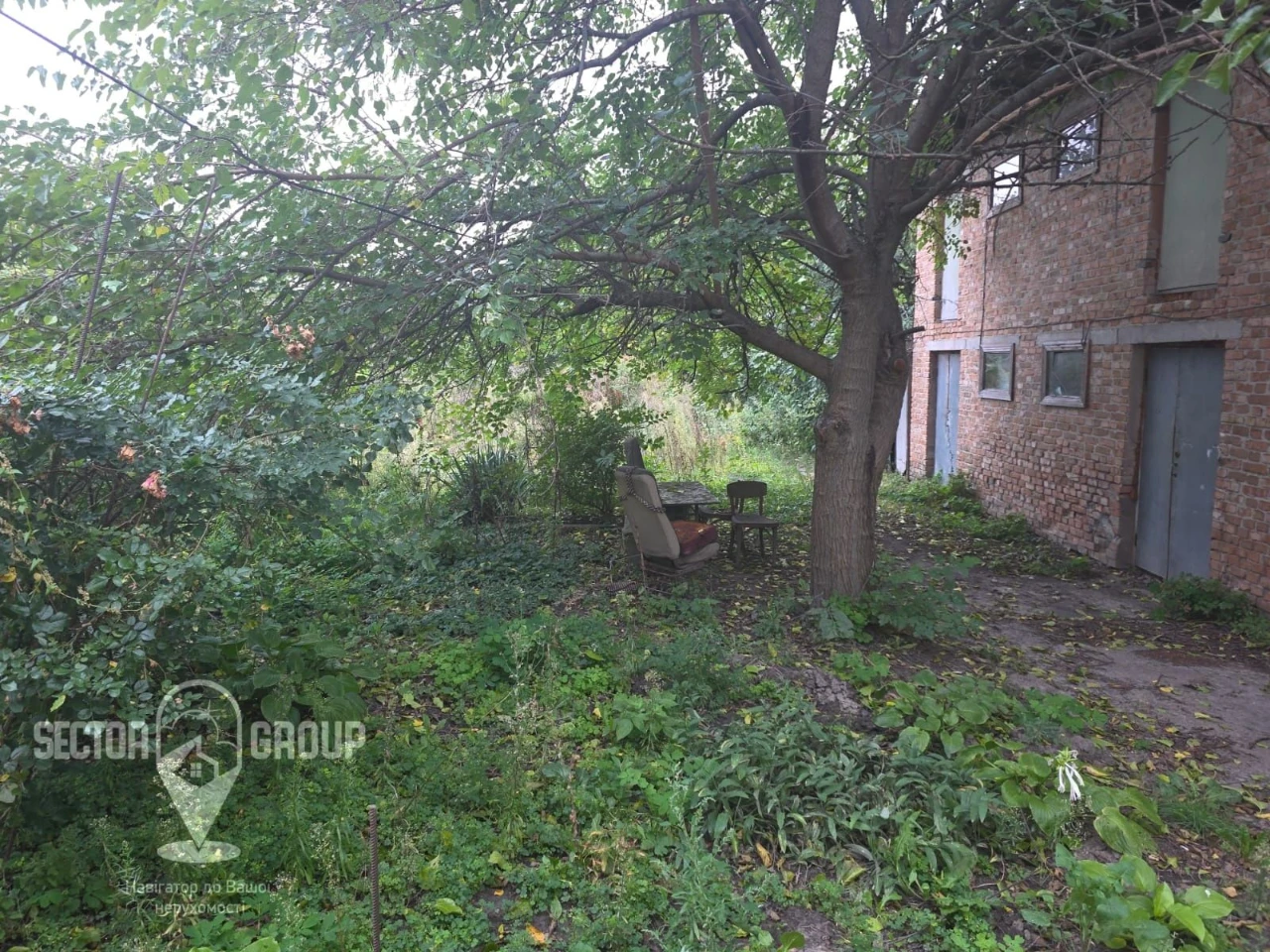 109 + 70 м.кв. в самому центрі Борисполя.