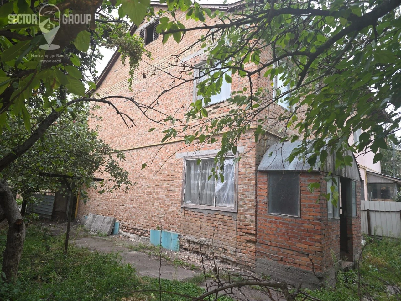 109 + 70 м.кв. в самому центрі Борисполя.