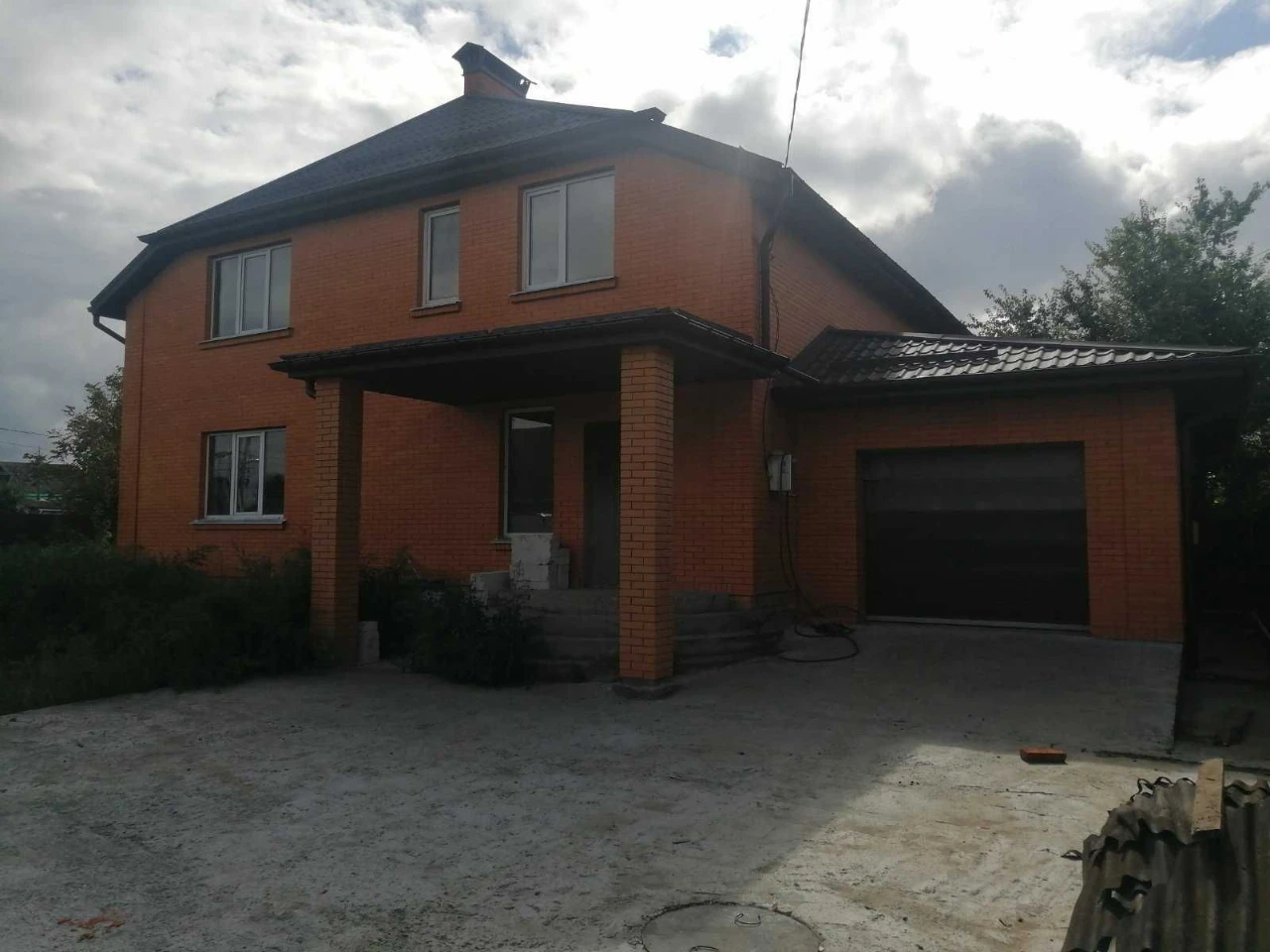 Проам Будинок 240 кв.м  в  центрі Борисполя, вул.Яцютівка 35