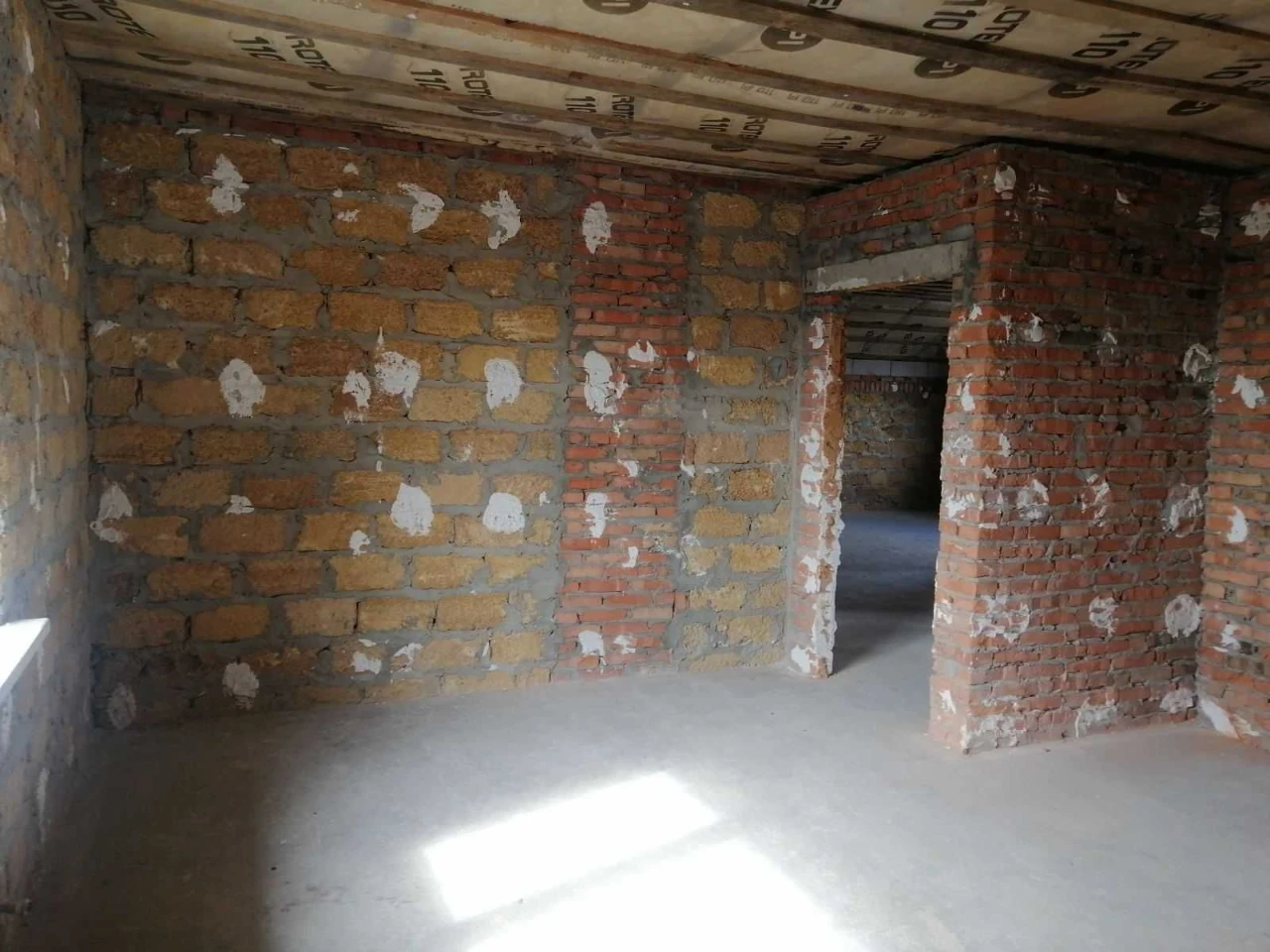 Проам Будинок 240 кв.м  в  центрі Борисполя, вул.Яцютівка 35
