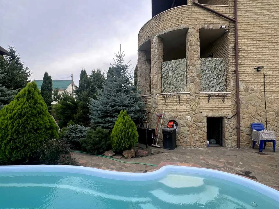 Будинок. Бровари, Прилуцька вул.