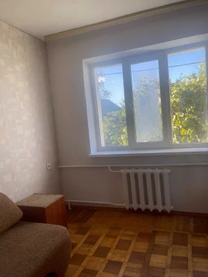 Продам будинок в районі Прокуратури. В гарному місті Бровари
