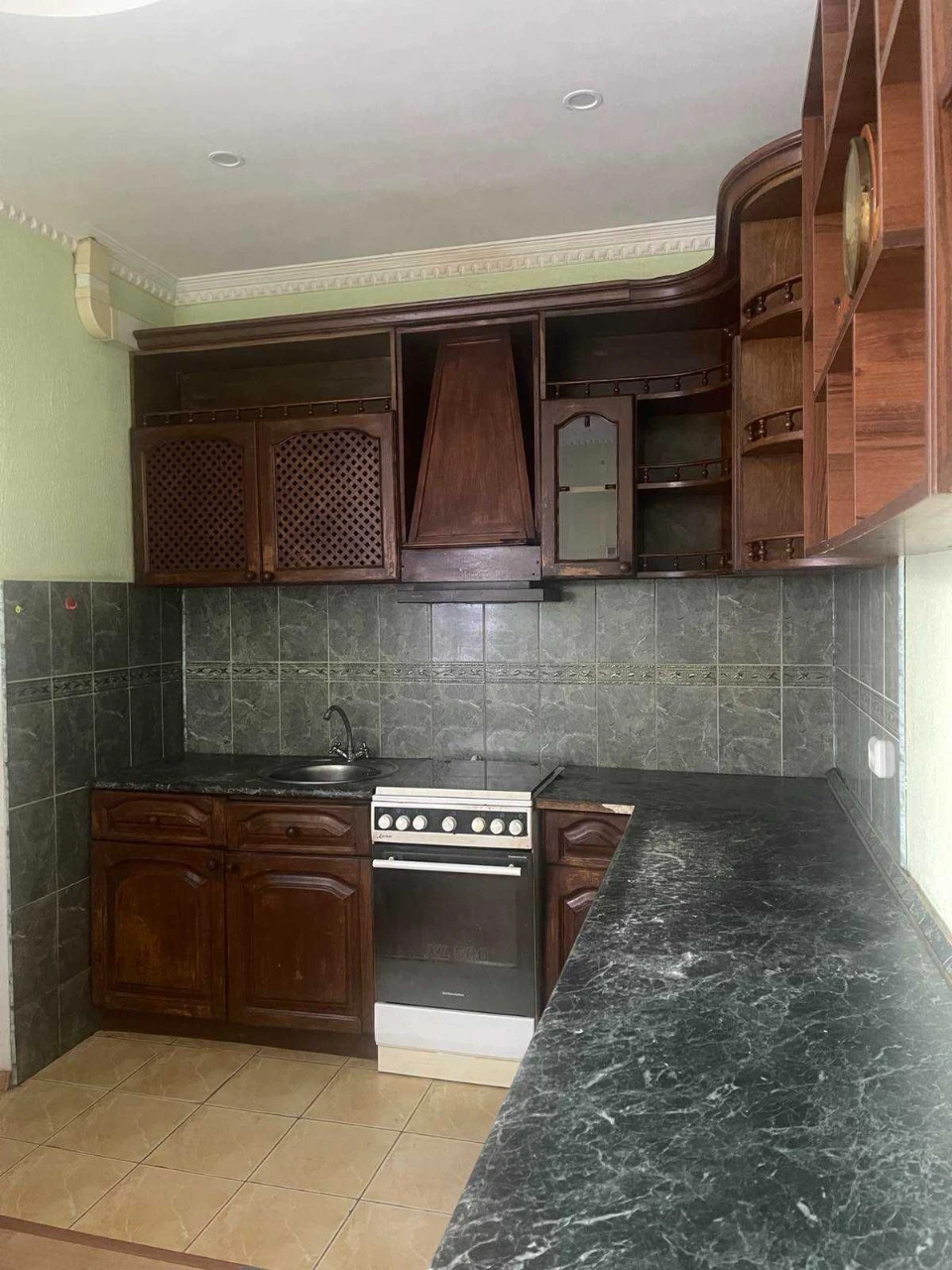 Продам будинок в районі Прокуратури. В гарному місті Бровари