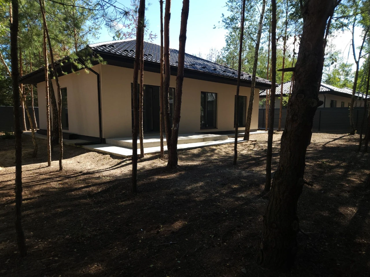 Sale of a cozy house 110 sq m in the forest
