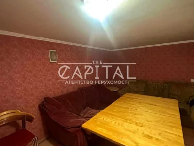 Будинок. Бровари, Молодіжна