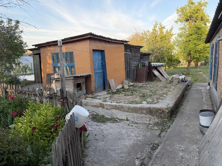 Продам дом в днепровском районе.