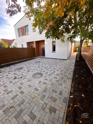 Duplex for sale, m. Brovary, 5 min to Kyiv. Maria Prymachenka