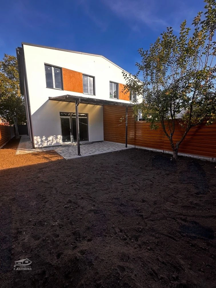 Duplex for sale, m. Brovary, 5 min to Kyiv. Maria Prymachenka