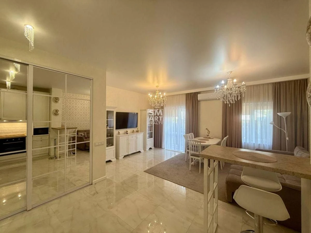 Modern townhouse with 4 rooms and renovated – new condition