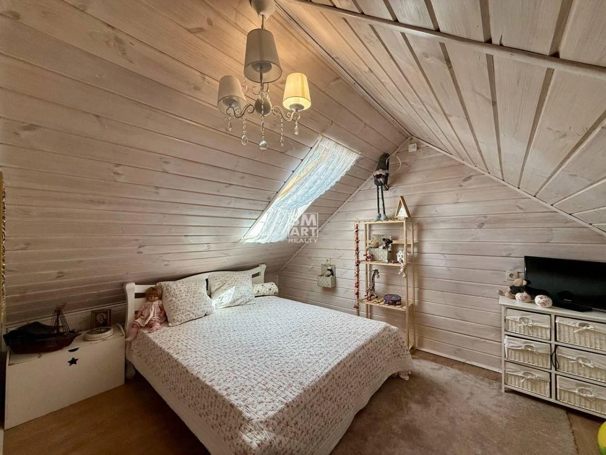 Modern townhouse with 4 rooms and renovated – new condition