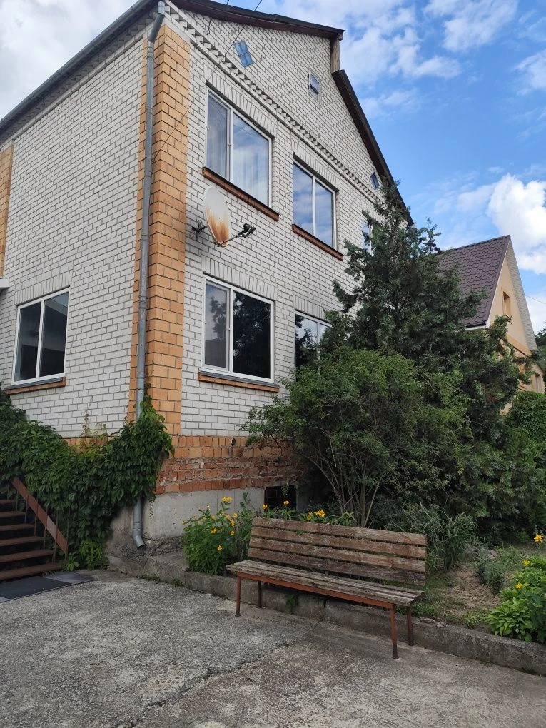Продається  БУДИНОК, м. Бровари, Зелена галявина. Власник. Б