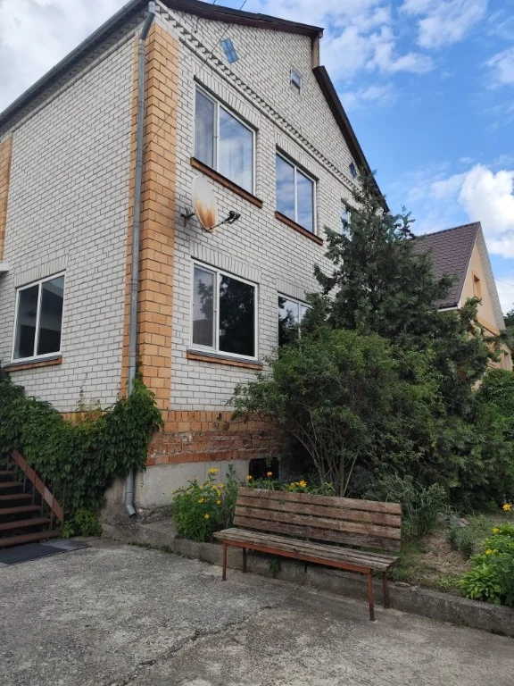 Продається  БУДИНОК, м. Бровари, Зелена галявина. Власник. Б