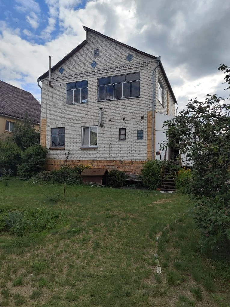 Продається  БУДИНОК, м. Бровари, Зелена галявина. Власник. Б