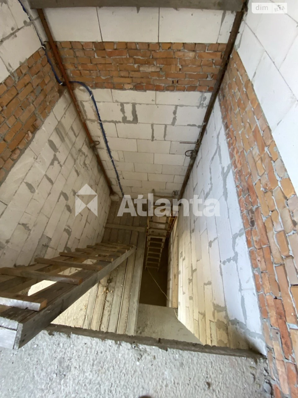 Продаж Таунхаус