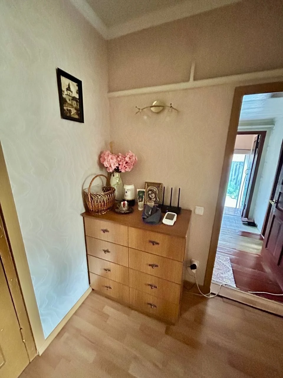 Продам пів будинку +гараж+ квартира і в Броварах