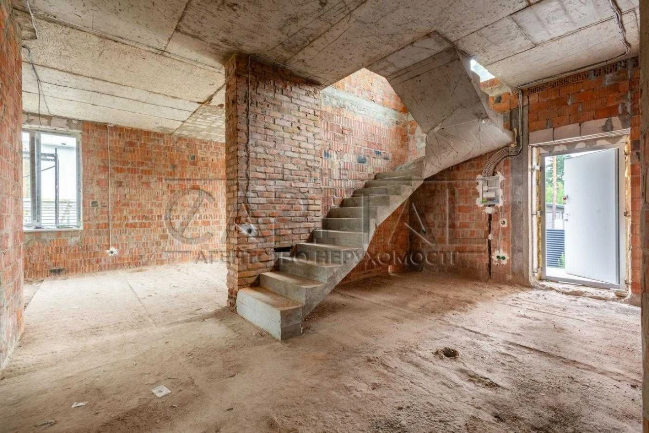 Сучасний будинок преміум-класу 400 м² з басейном та панорамн