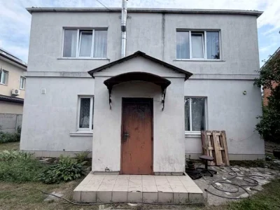 Будинок. Бровари, Молодіжна
