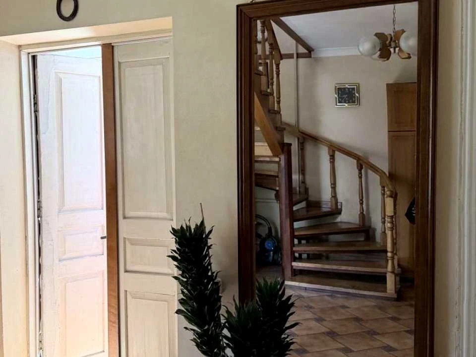 Будинок. Бровари, Молодіжна