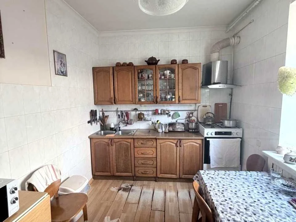 Будинок. Бровари, Молодіжна