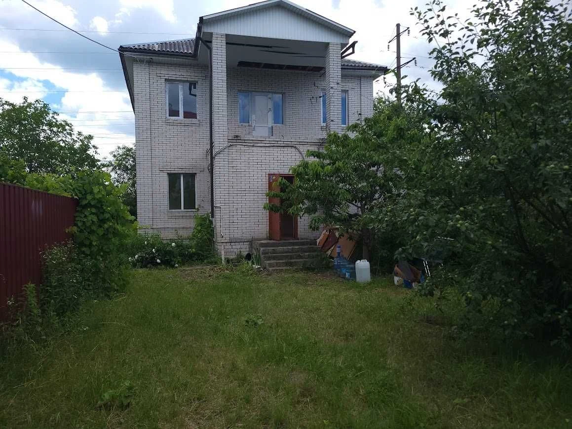 Бровари продам будинок 170м .вул.Будівельників.