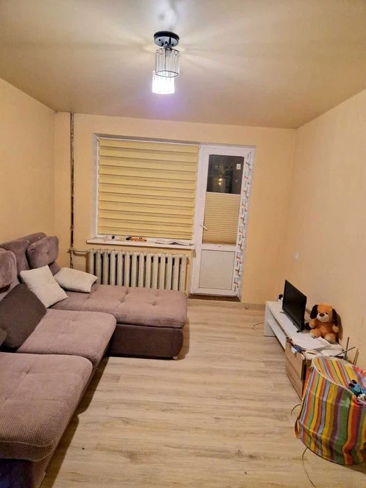 For sale 2 sq. m. near TRK Ukraine Saltovka, Traktorobudivnyki Ave.