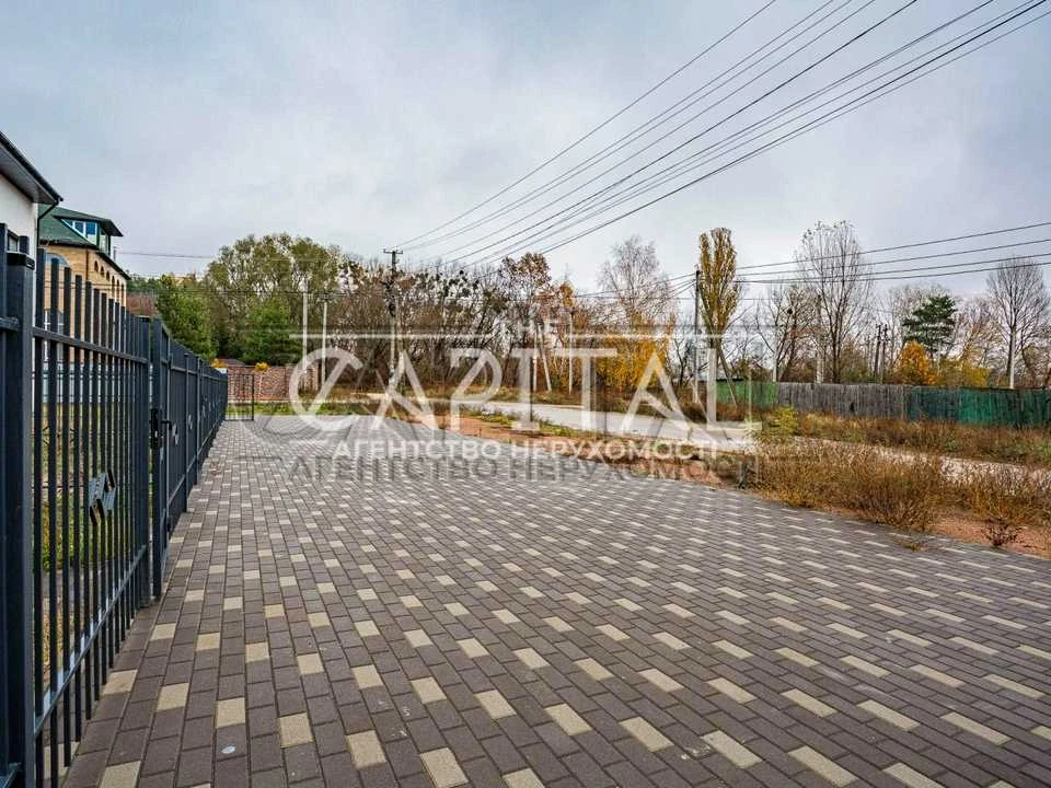 Будинок. Бровари, Ялинкова вул.