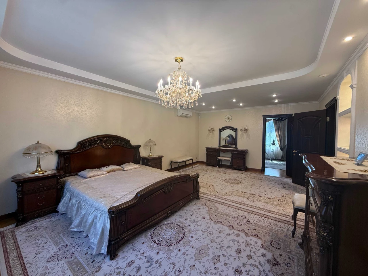 Торг. Від Власника. Продаж розкішного маєтку 537 м²  12 сото