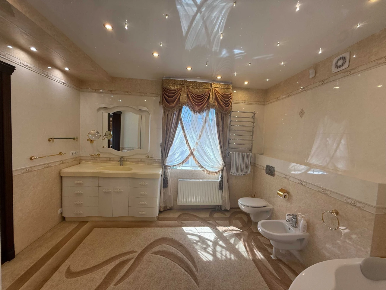 Торг. Від Власника. Продаж розкішного маєтку 537 м²  12 сото